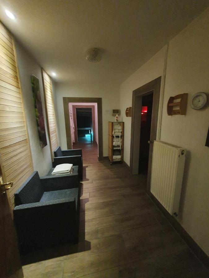 Hotel Zur Traube Freyburg Esterno foto